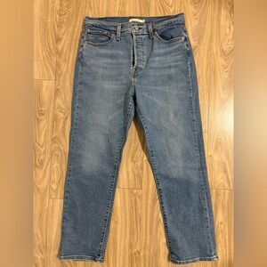 Levi’s Wedgie Straight - Size 32